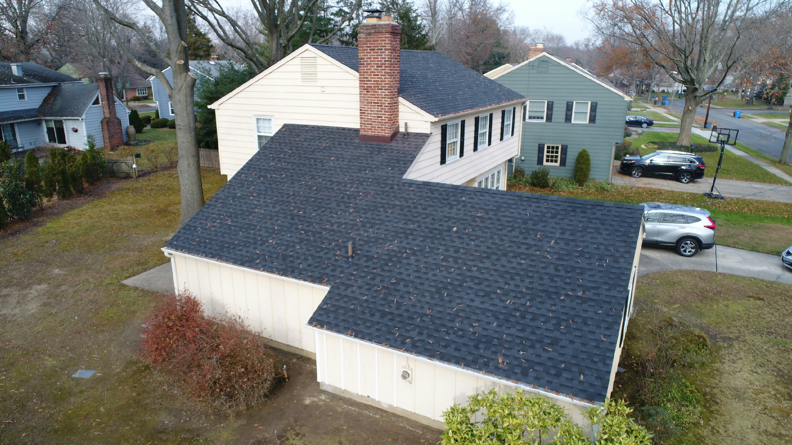 gaf-timberline-hd-lifetime-roofing-system-with-pewter-gray-shingles